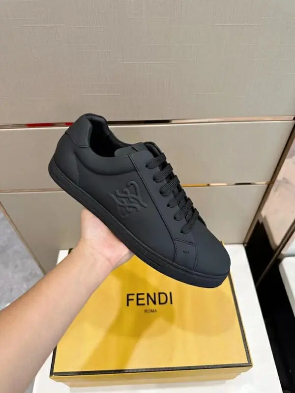 fendi decontractees chaussures pour homme s_12433363